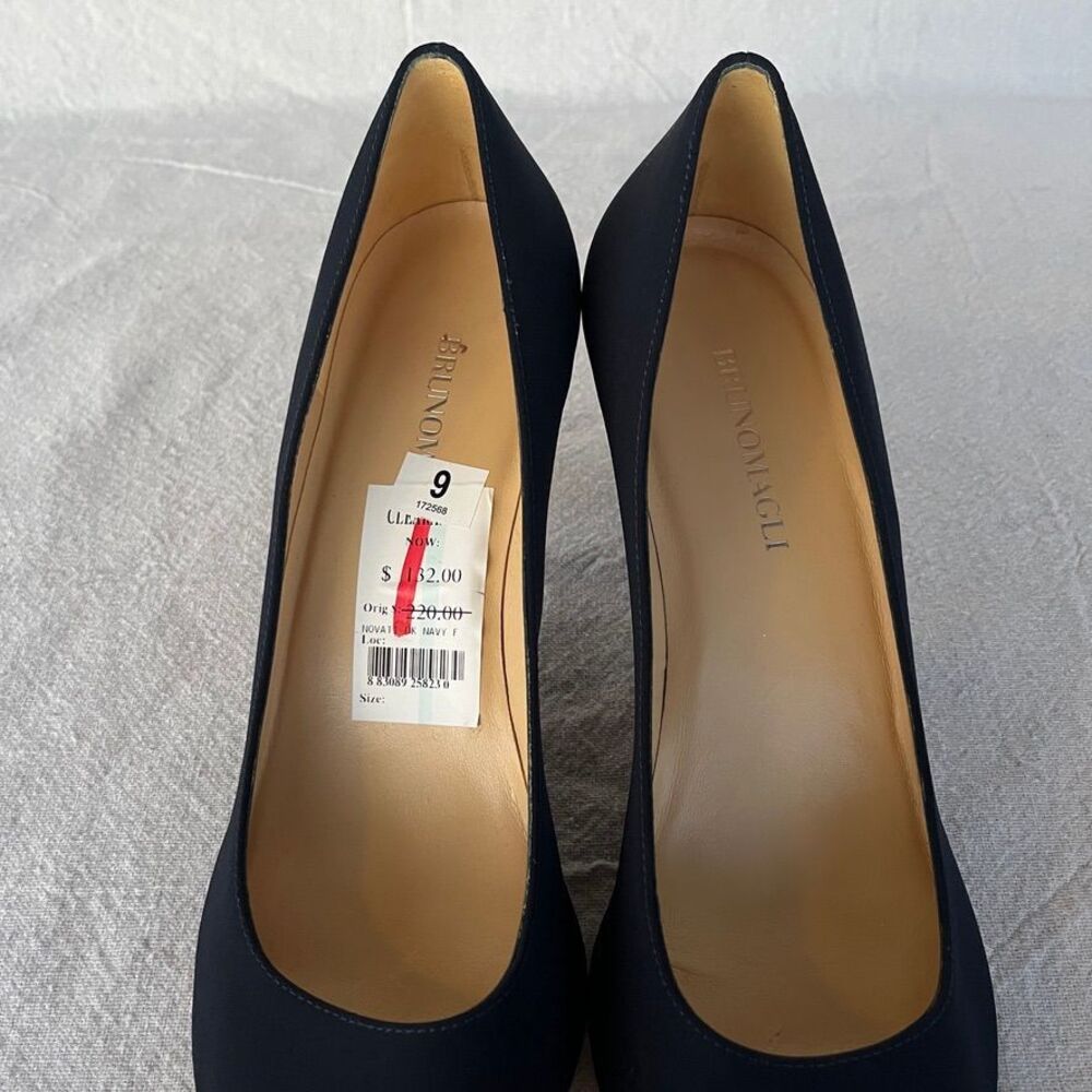 Bruno Magli High heel Navy blue pumps open toed size 9 - Picture 7 of 9